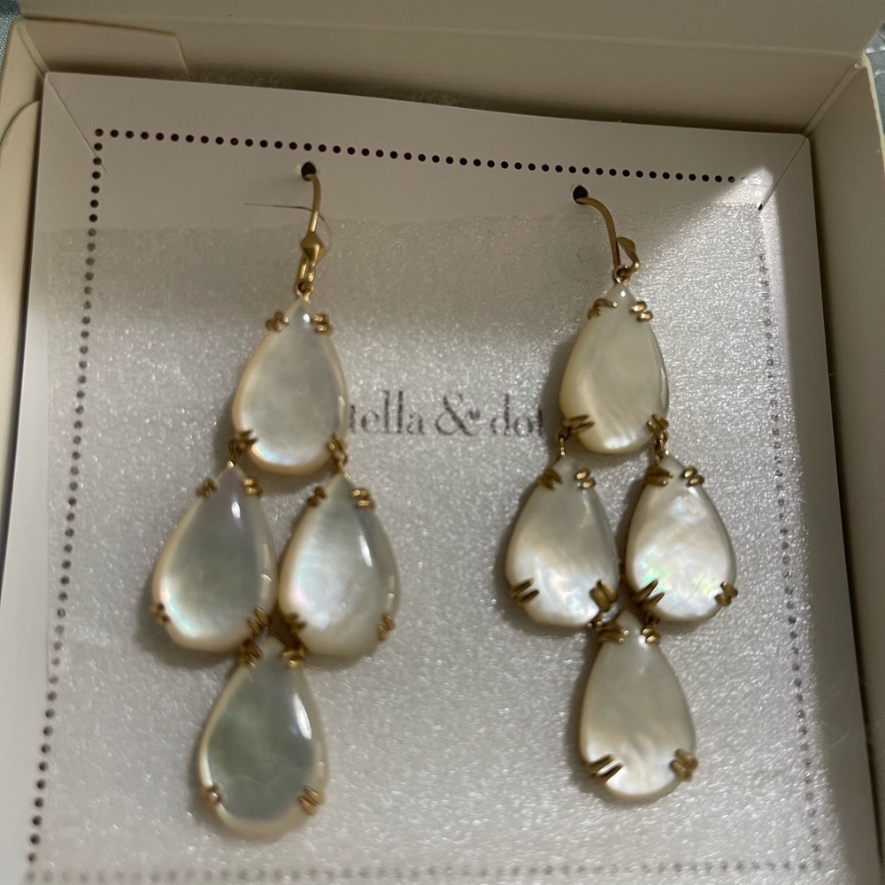 Stella & Dot Botanical Chandelier Earrings
